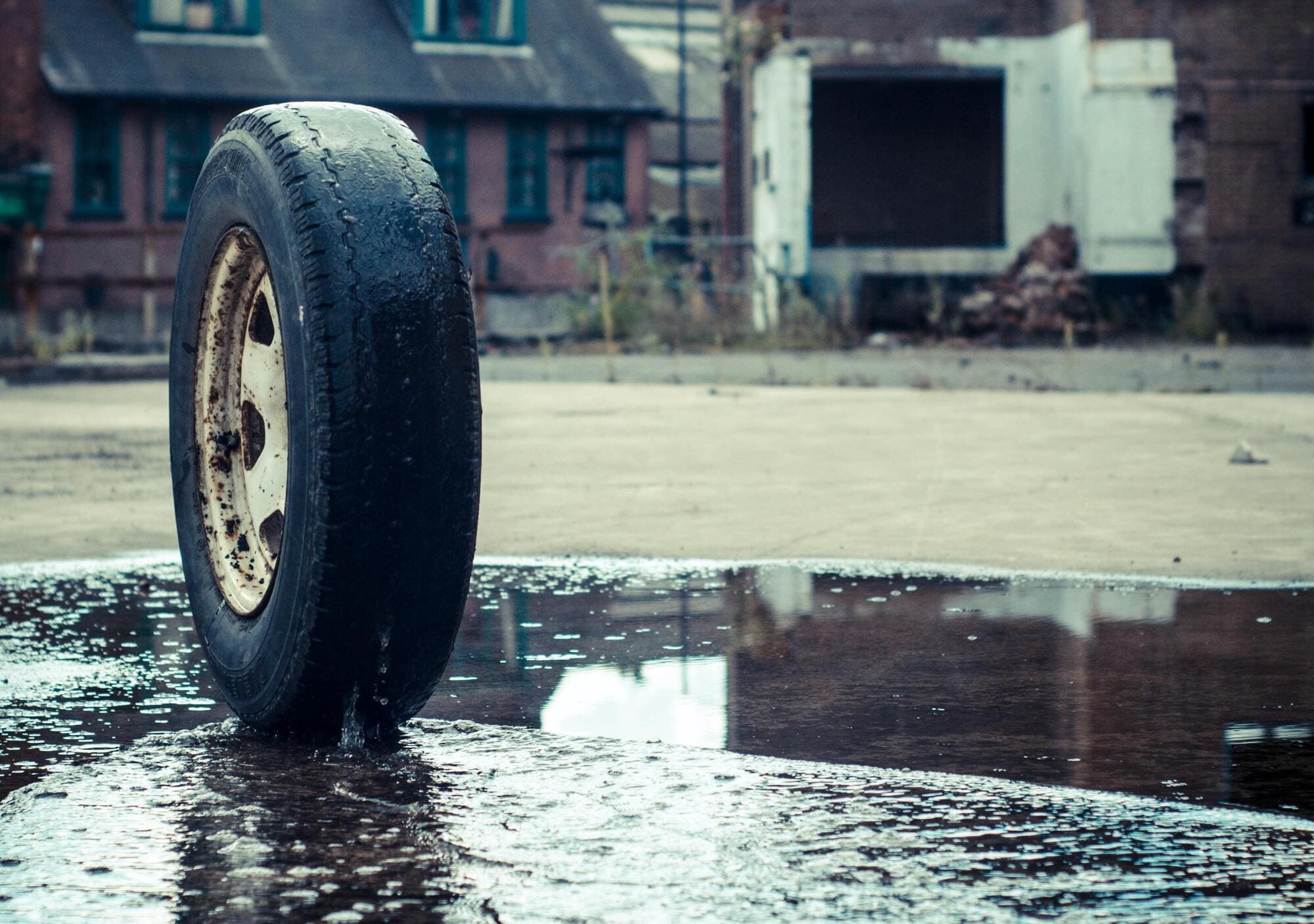 Breve guida per pulire i cerchioni dell’auto